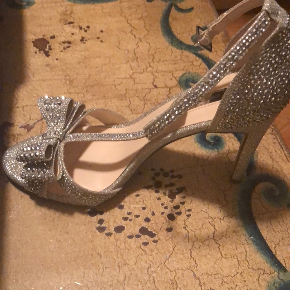 INC Sandals - Picture 2 of 3